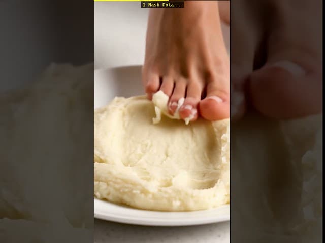 Mash Potatoes thumbnail foot on food